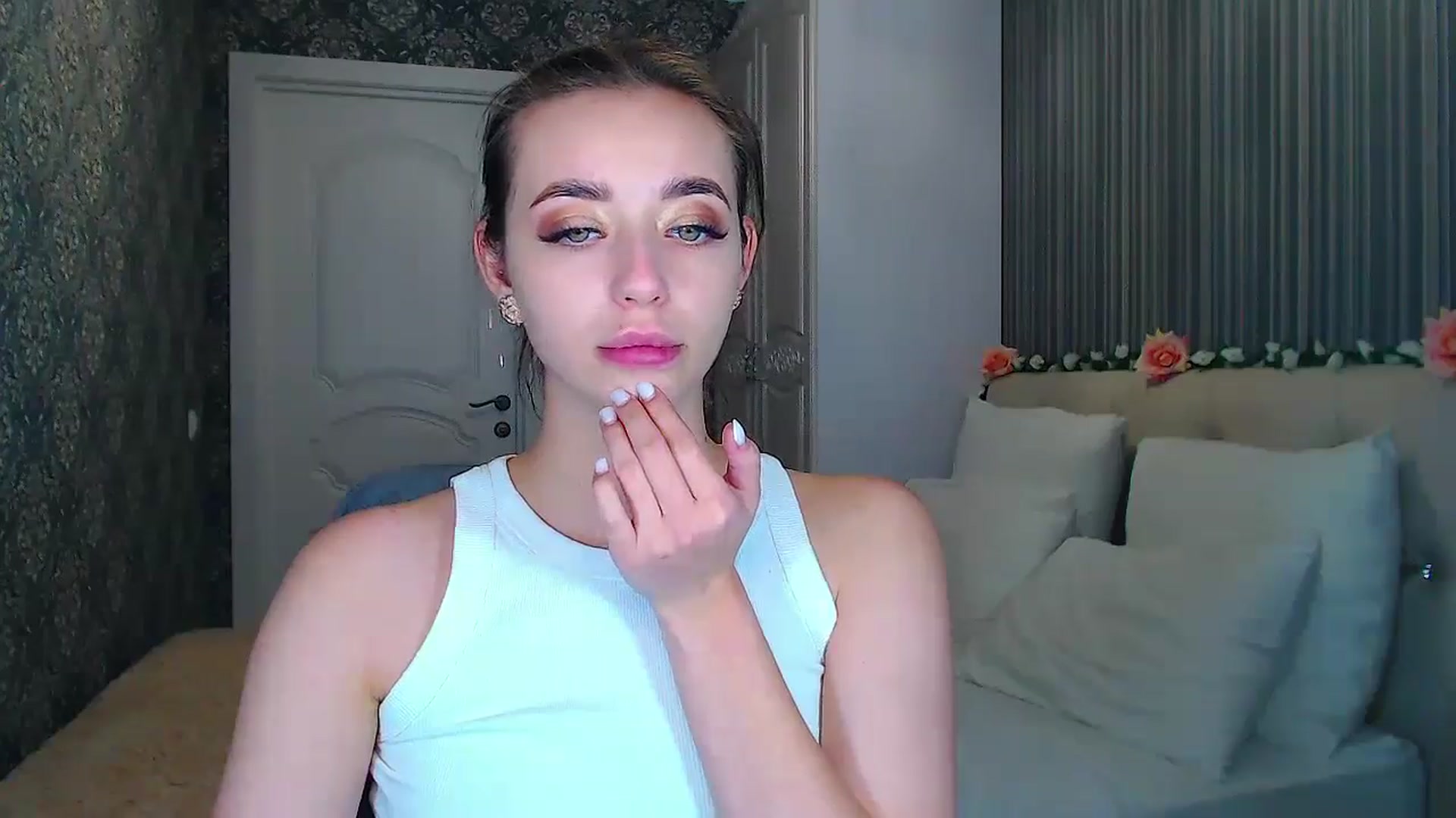 Gallery image thumbnail from EmeraldLilyyy's myfreecams stream on, 10/09/2024, 11:47 image 3 of 20