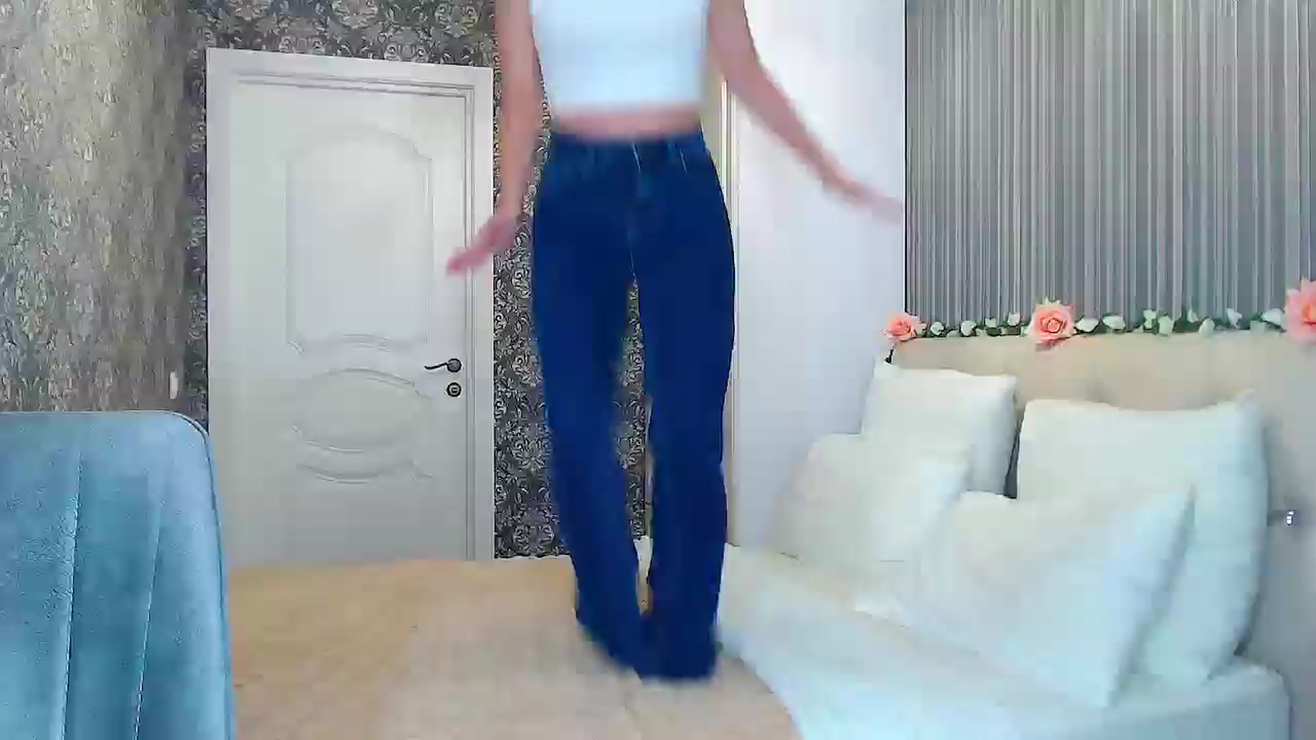 Gallery image thumbnail from EmeraldLilyyy's myfreecams stream on, 10/09/2024, 14:18 image 9 of 20