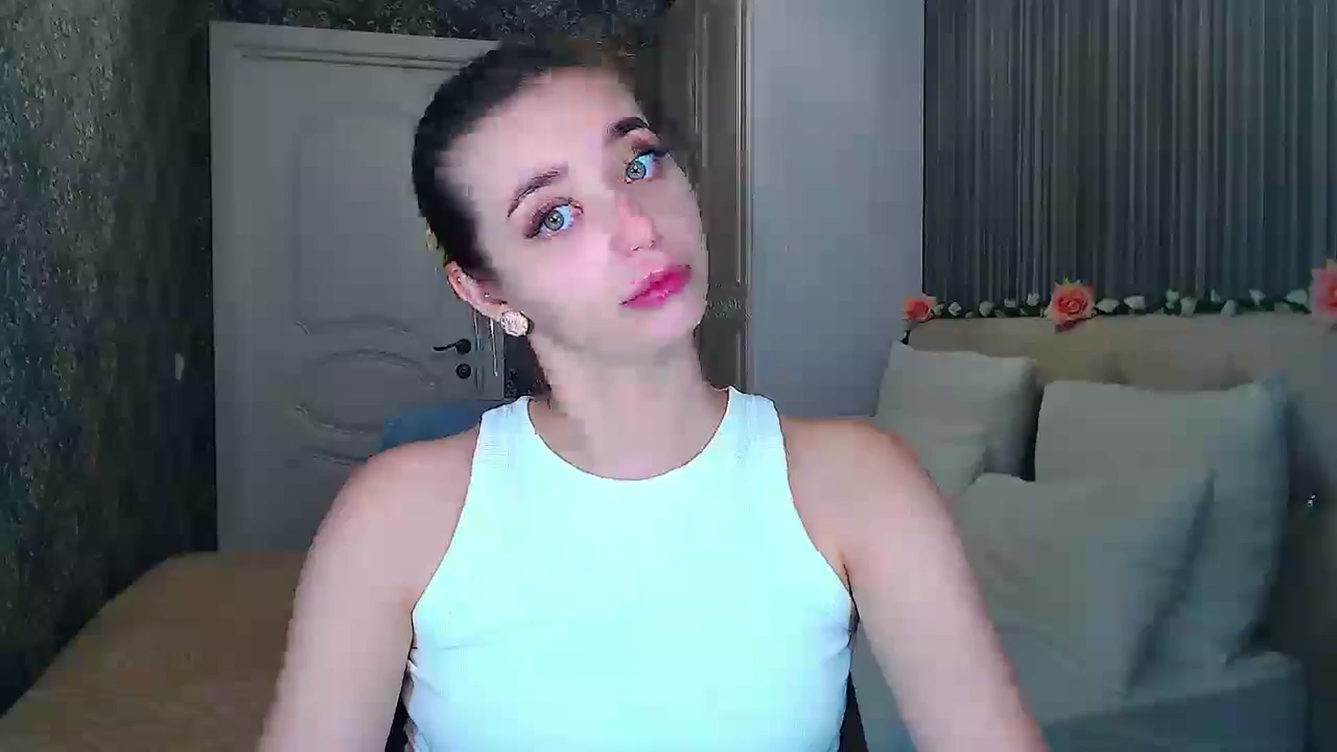 Gallery image thumbnail from EmeraldLilyyy's myfreecams stream on, 10/09/2024, 14:18 image 20 of 20