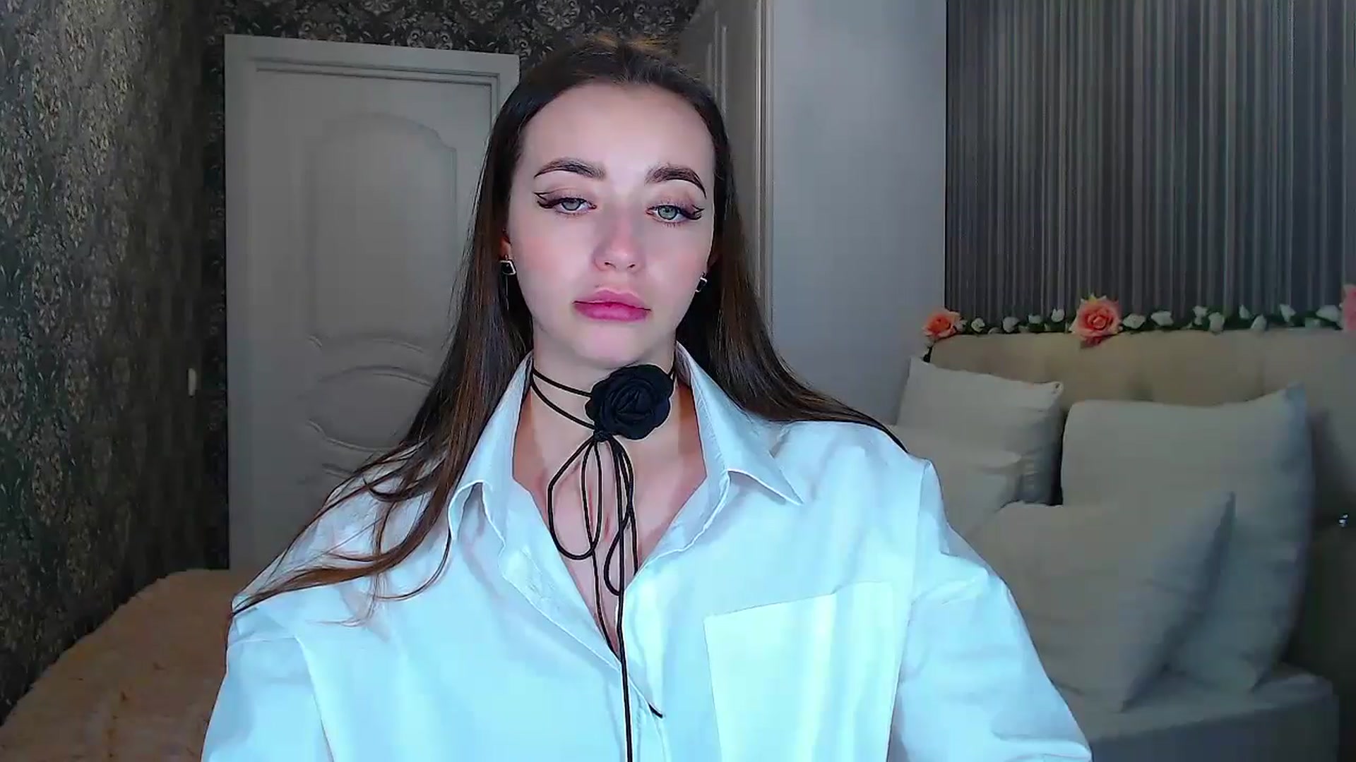 Gallery image thumbnail from EmeraldLilyyy's myfreecams stream on, 10/11/2024, 10:56 image 4 of 20