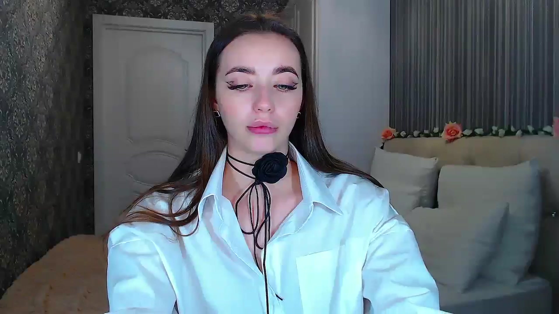 Gallery image thumbnail from EmeraldLilyyy's myfreecams stream on, 10/11/2024, 10:56 image 2 of 20
