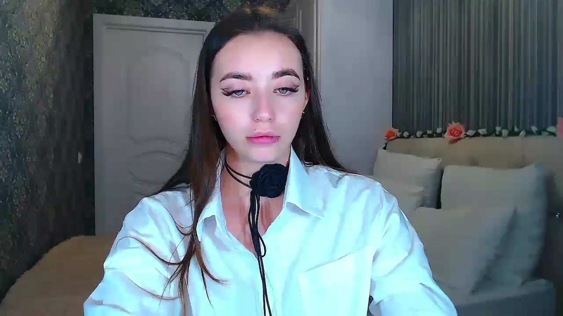 Gallery image thumbnail from EmeraldLilyyy's myfreecams stream on, 10/11/2024, 13:08 image 5 of 20