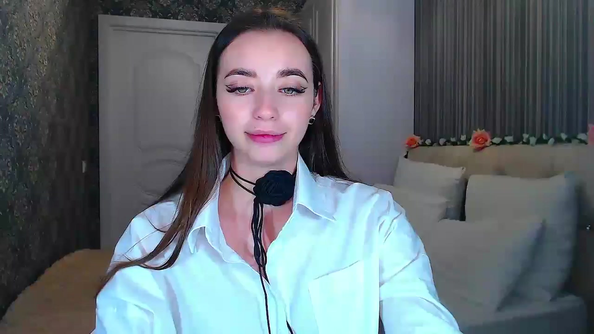 Gallery image thumbnail from EmeraldLilyyy's myfreecams stream on, 10/11/2024, 13:08 image 4 of 20