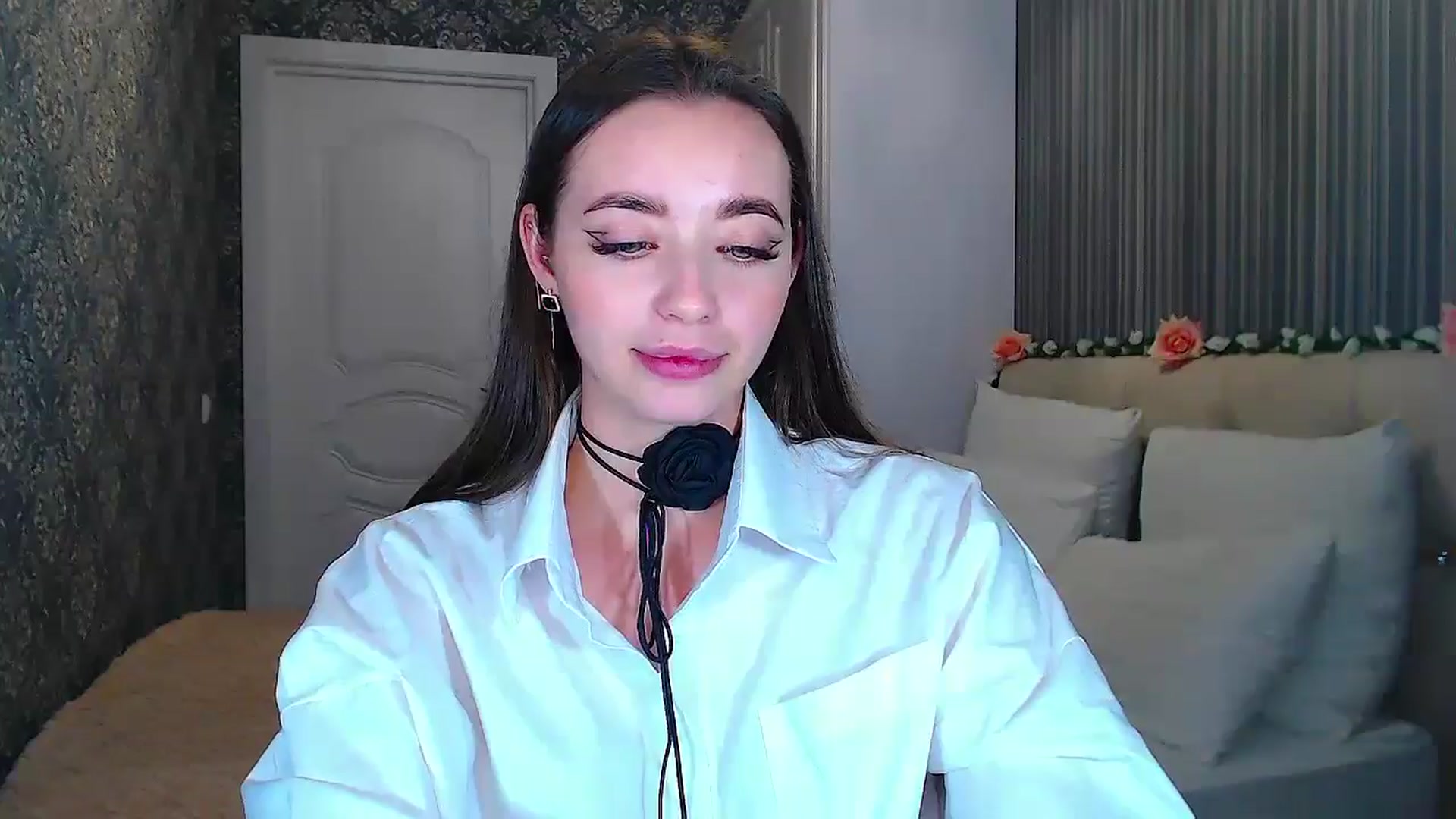 Gallery image thumbnail from EmeraldLilyyy's myfreecams stream on, 10/11/2024, 13:08 image 9 of 20