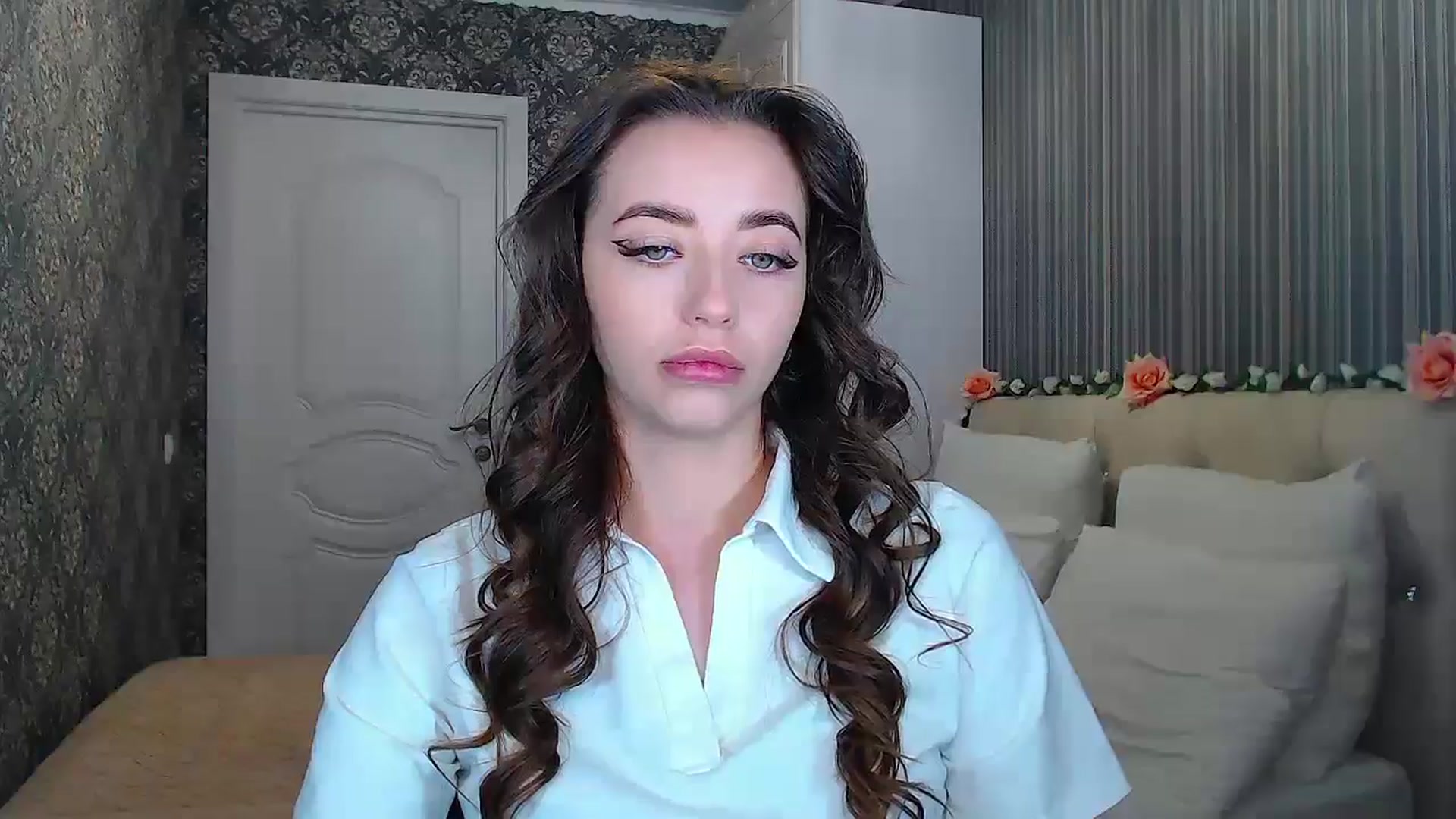 Gallery image thumbnail from EmeraldLilyyy's myfreecams stream on, 10/16/2024, 09:36 image 12 of 20