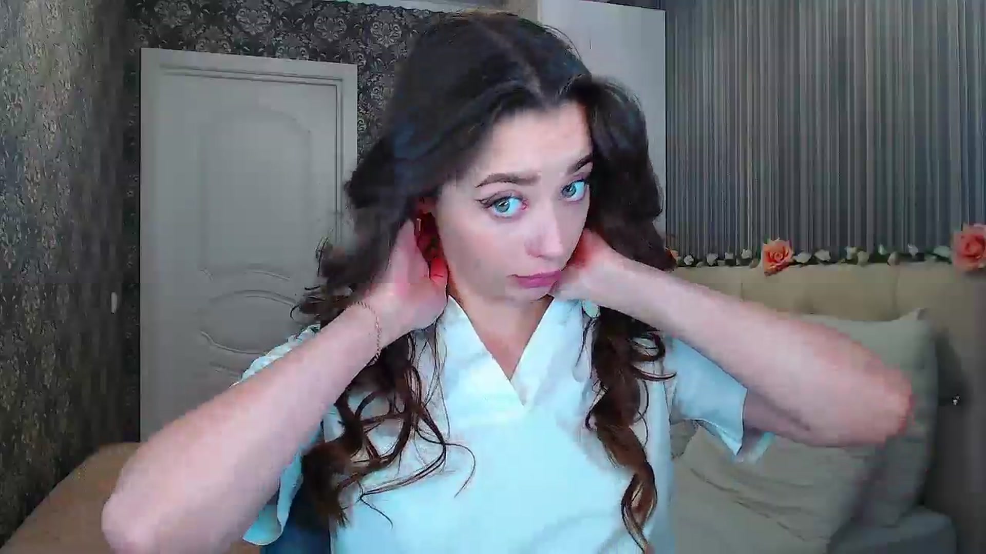 Gallery image thumbnail from EmeraldLilyyy's myfreecams stream on, 10/16/2024, 12:01 image 20 of 20