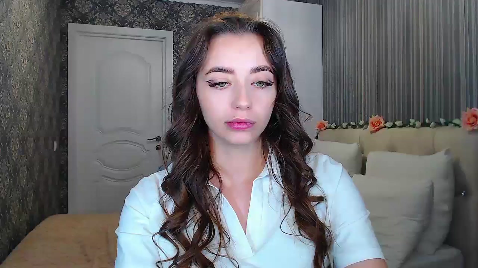 Gallery image thumbnail from EmeraldLilyyy's myfreecams stream on, 10/16/2024, 14:00 image 3 of 20