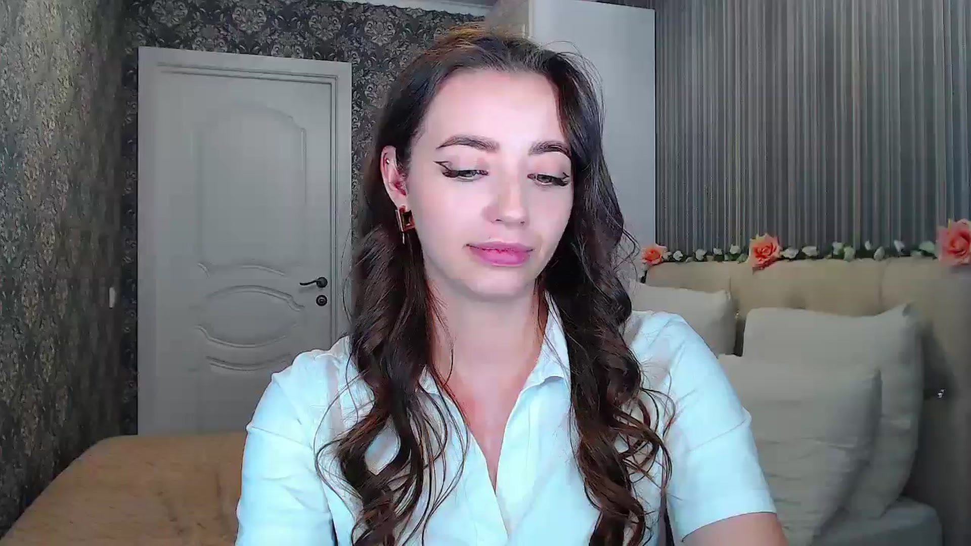 Gallery image thumbnail from EmeraldLilyyy's myfreecams stream on, 10/16/2024, 14:00 image 20 of 20