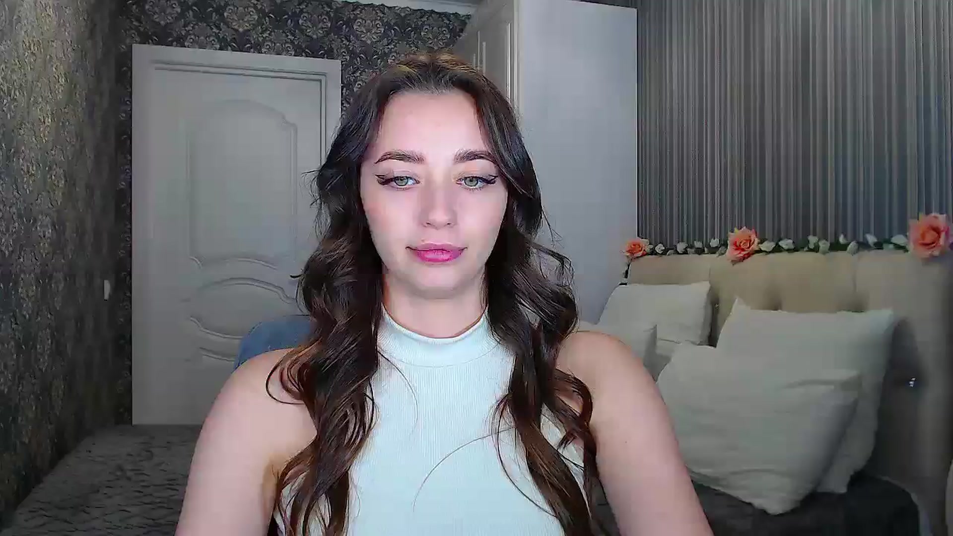 Gallery image thumbnail from EmeraldLilyyy's myfreecams stream on, 10/18/2024, 14:04 image 1 of 20