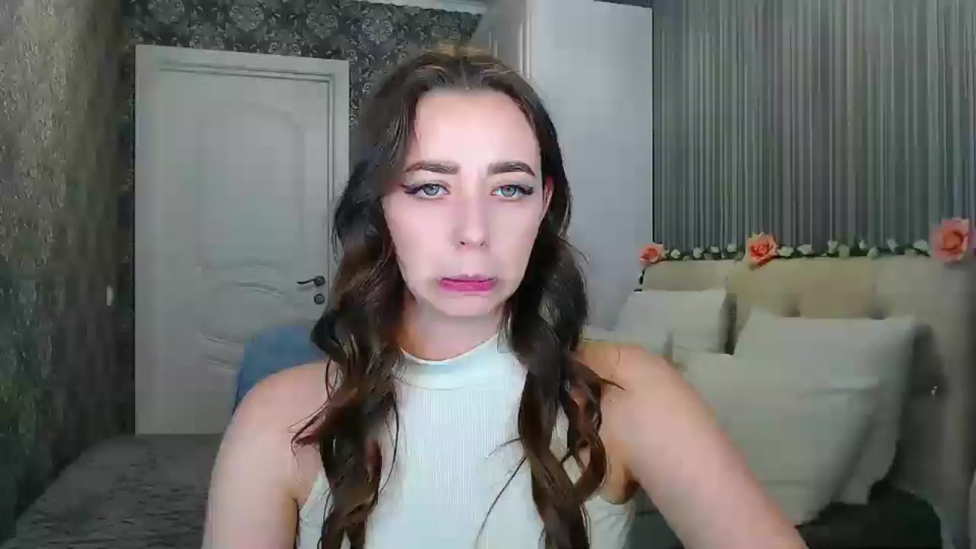 Gallery image thumbnail from EmeraldLilyyy's myfreecams stream on, 10/18/2024, 14:42 image 3 of 20