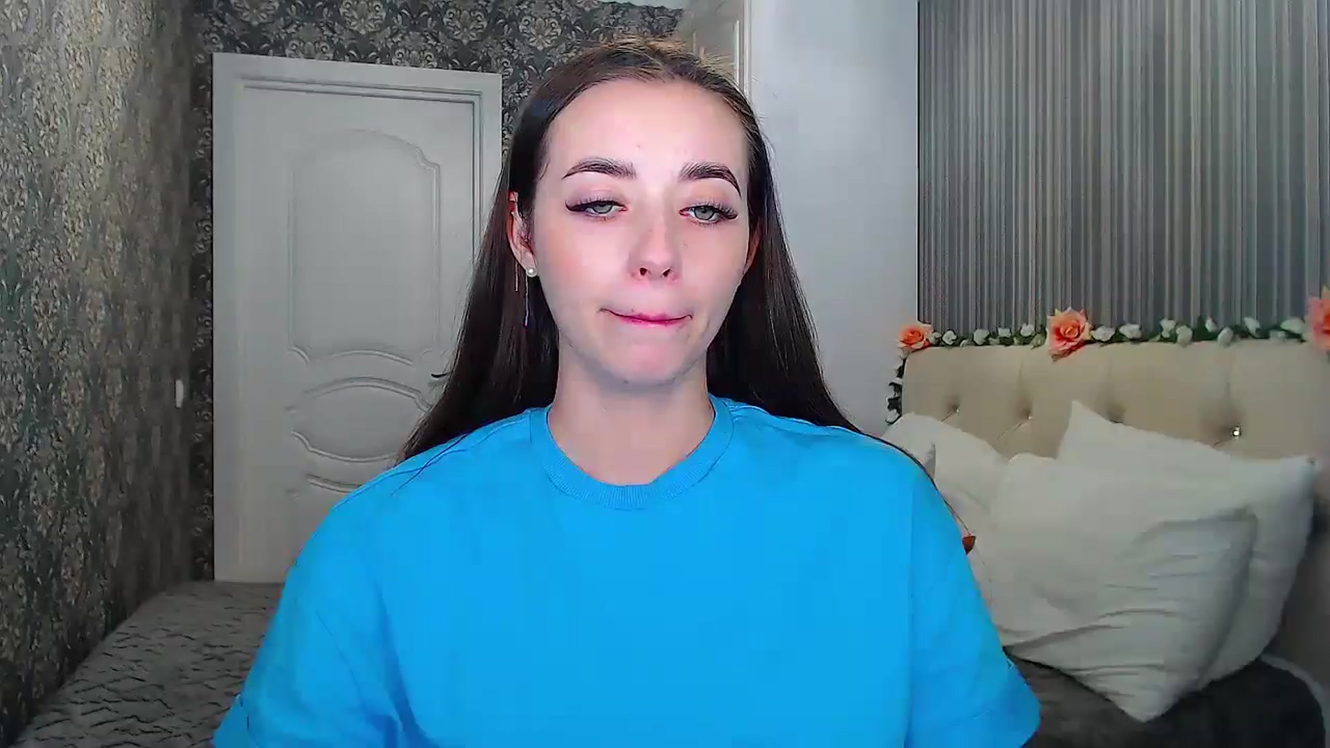 Gallery image thumbnail from EmeraldLilyyy's myfreecams stream on, 10/23/2024, 11:26 image 12 of 20