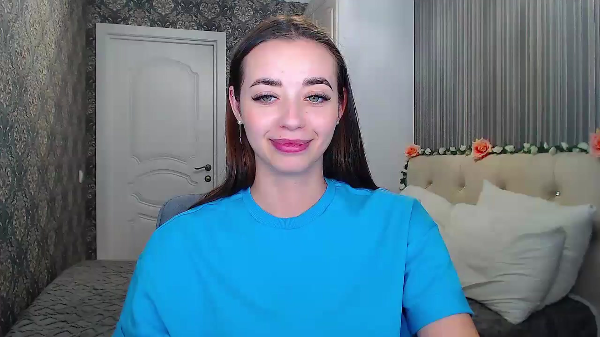 Gallery image thumbnail from EmeraldLilyyy's myfreecams stream on, 10/23/2024, 12:39 image 7 of 20
