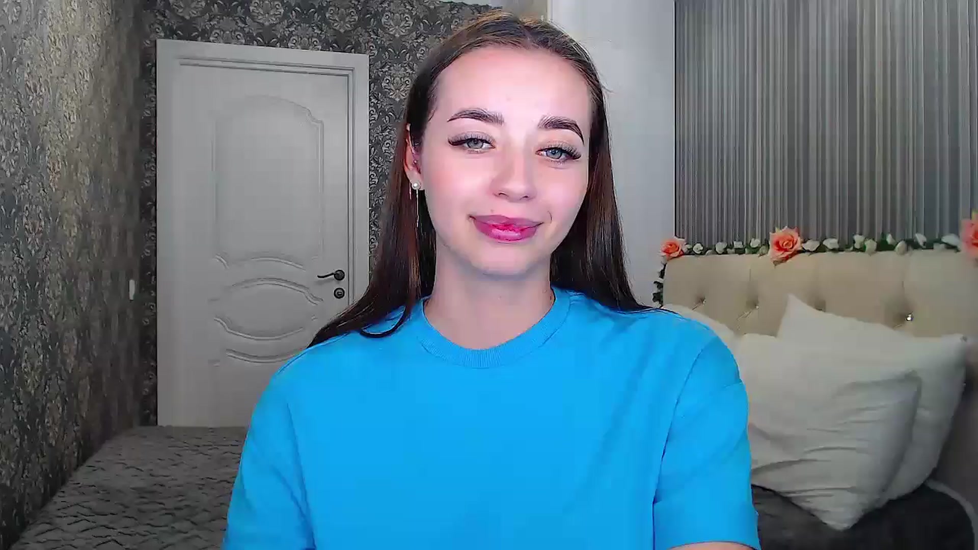 Gallery image thumbnail from EmeraldLilyyy's myfreecams stream on, 10/23/2024, 12:39 image 17 of 20