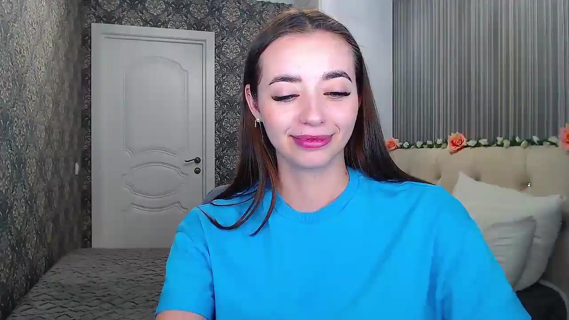 Gallery image thumbnail from EmeraldLilyyy's myfreecams stream on, 10/23/2024, 13:03 image 6 of 20