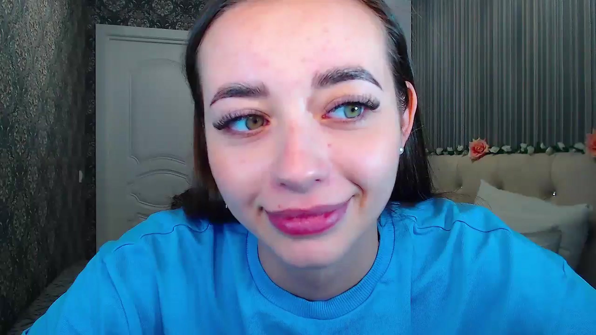 Gallery image thumbnail from EmeraldLilyyy's myfreecams stream on, 10/23/2024, 13:03 image 12 of 20