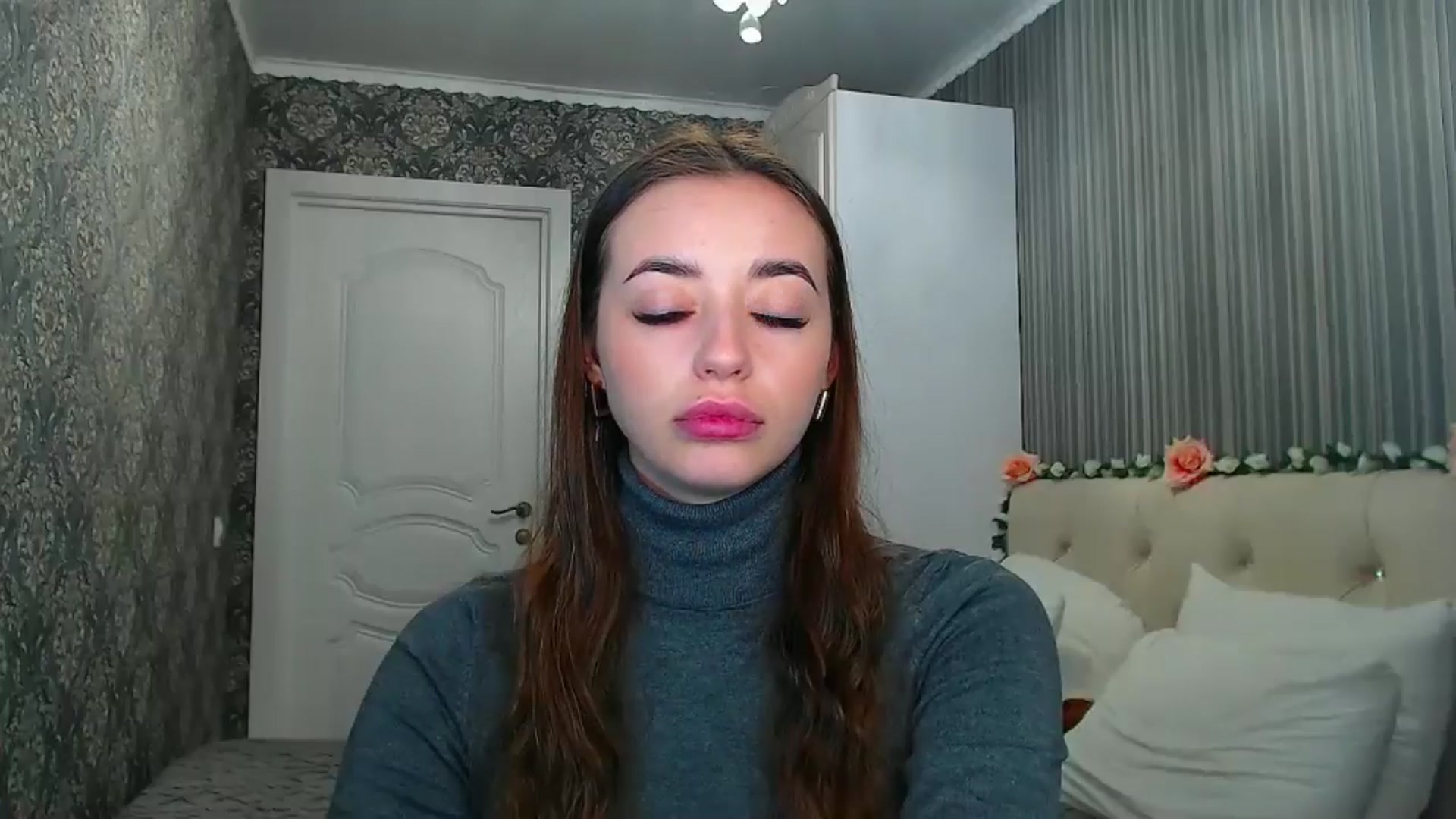 Gallery image thumbnail from EmeraldLilyyy's myfreecams stream on, 10/24/2024, 13:03 image 2 of 20