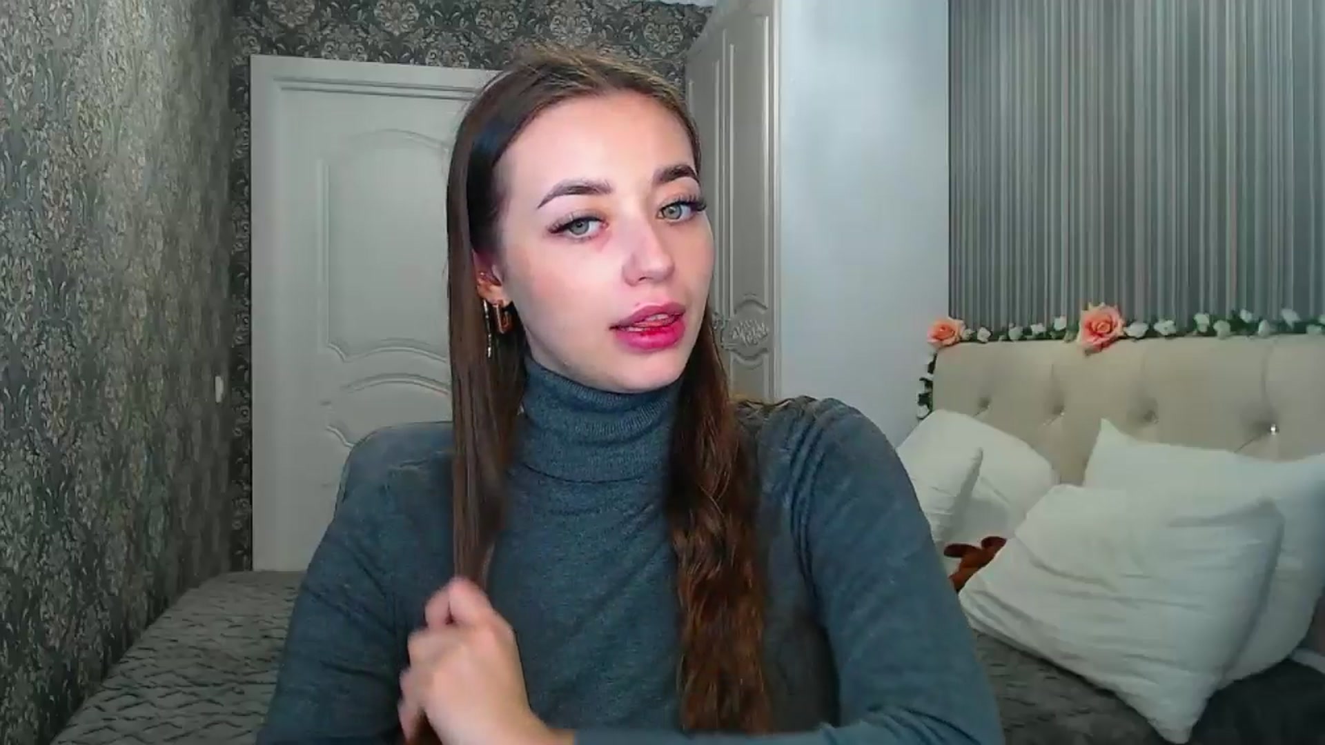 Gallery image thumbnail from EmeraldLilyyy's myfreecams stream on, 10/24/2024, 14:34 image 3 of 20