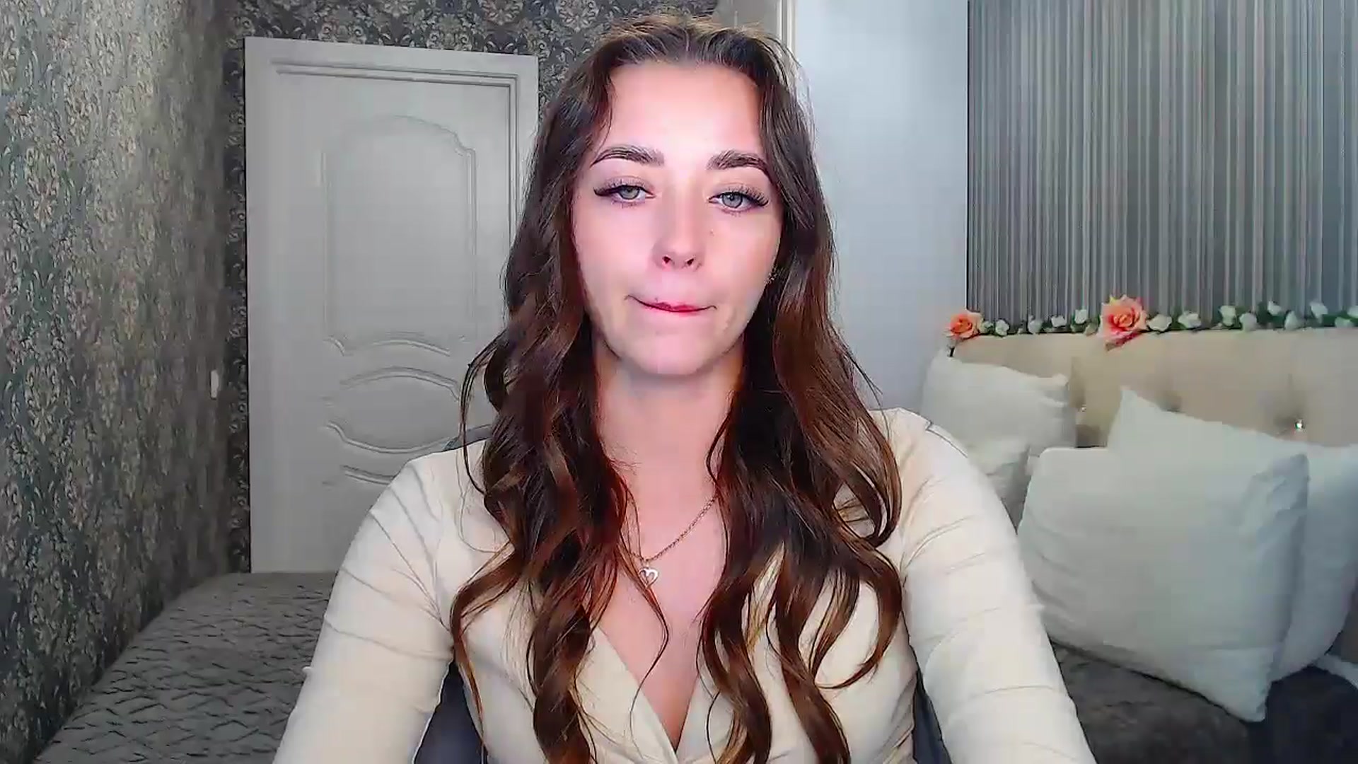 Gallery image thumbnail from EmeraldLilyyy's myfreecams stream on, 10/25/2024, 12:05 image 3 of 20