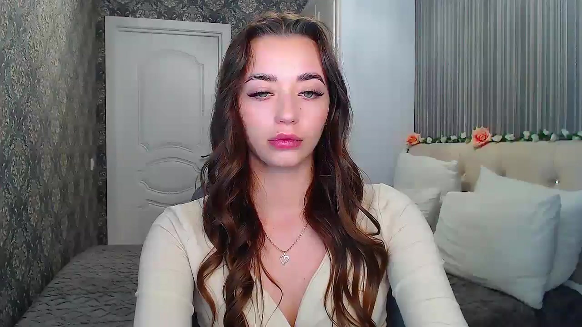 Gallery image thumbnail from EmeraldLilyyy's myfreecams stream on, 10/25/2024, 12:36 image 2 of 20