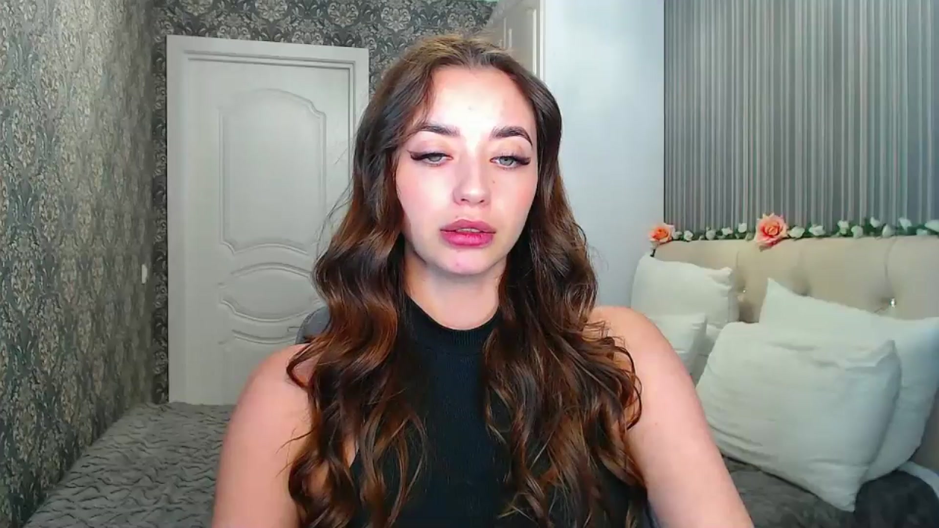 Gallery image thumbnail from EmeraldLilyyy's myfreecams stream on, 10/28/2024, 12:05 image 2 of 20