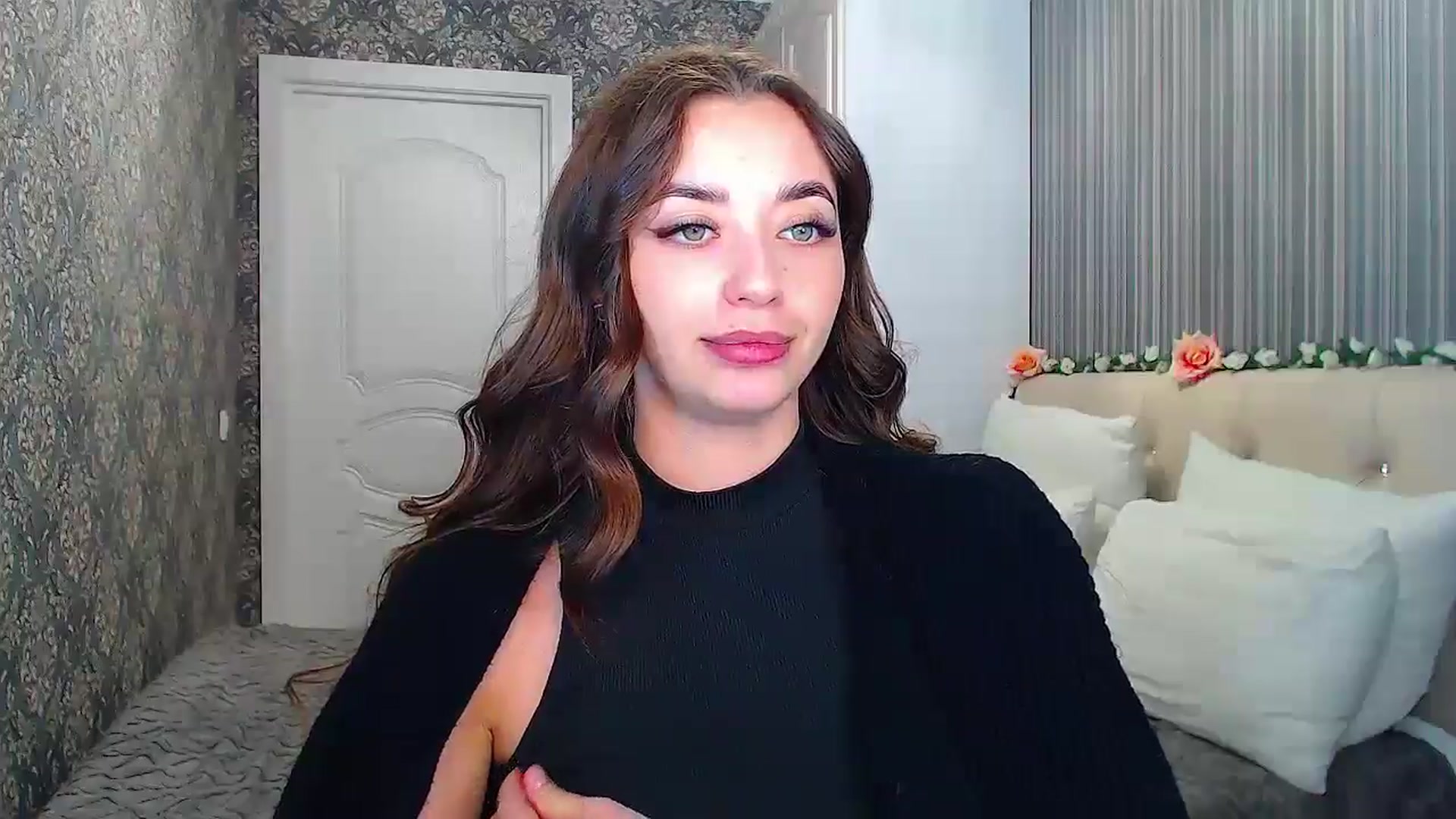 Gallery image thumbnail from EmeraldLilyyy's myfreecams stream on, 10/28/2024, 12:05 image 4 of 20