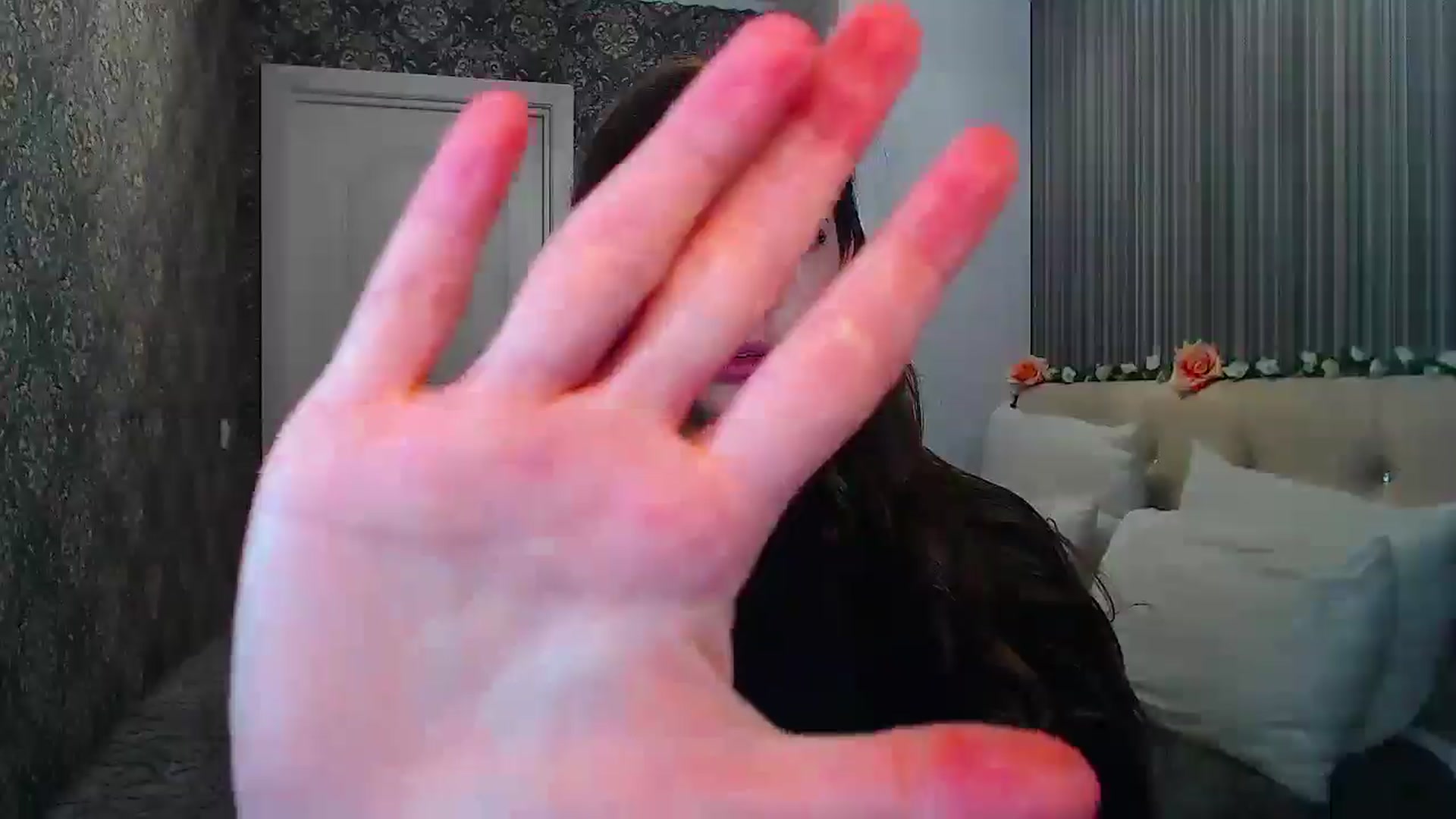 Gallery image thumbnail from EmeraldLilyyy's myfreecams stream on, 10/28/2024, 12:22 image 19 of 20