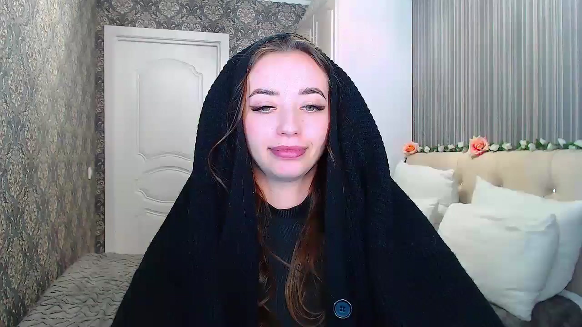Gallery image thumbnail from EmeraldLilyyy's myfreecams stream on, 10/28/2024, 12:22 image 14 of 20