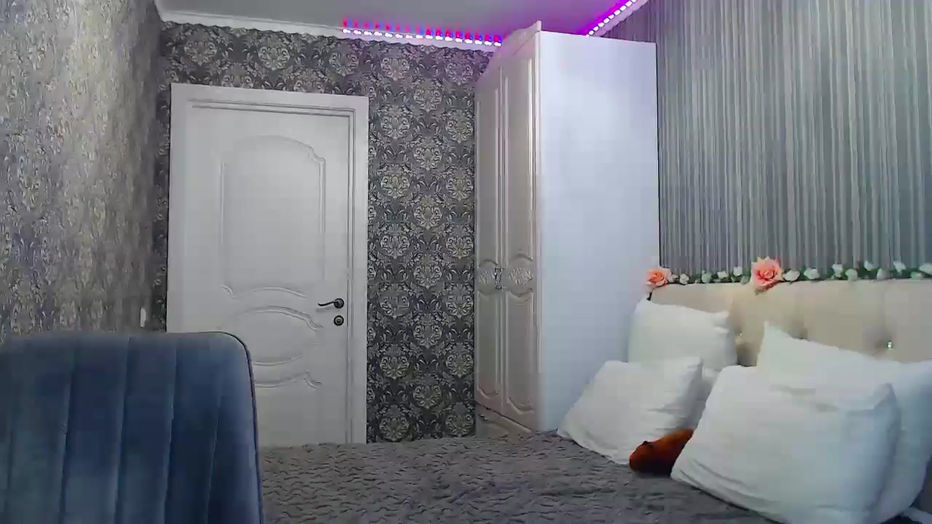 Gallery image thumbnail from EmeraldLilyyy's myfreecams stream on, 10/28/2024, 13:08 image 3 of 20