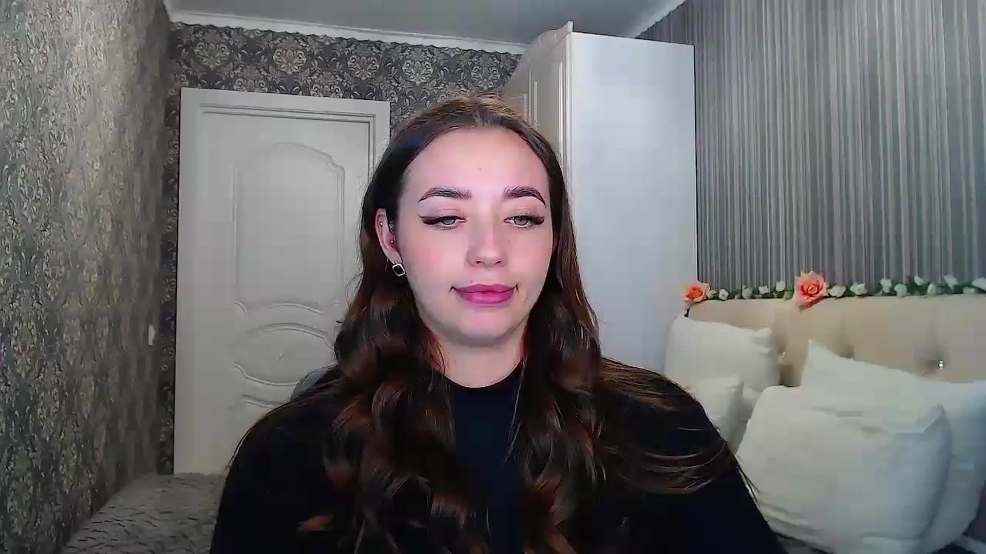 Gallery image thumbnail from EmeraldLilyyy's myfreecams stream on, 10/28/2024, 13:08 image 1 of 20
