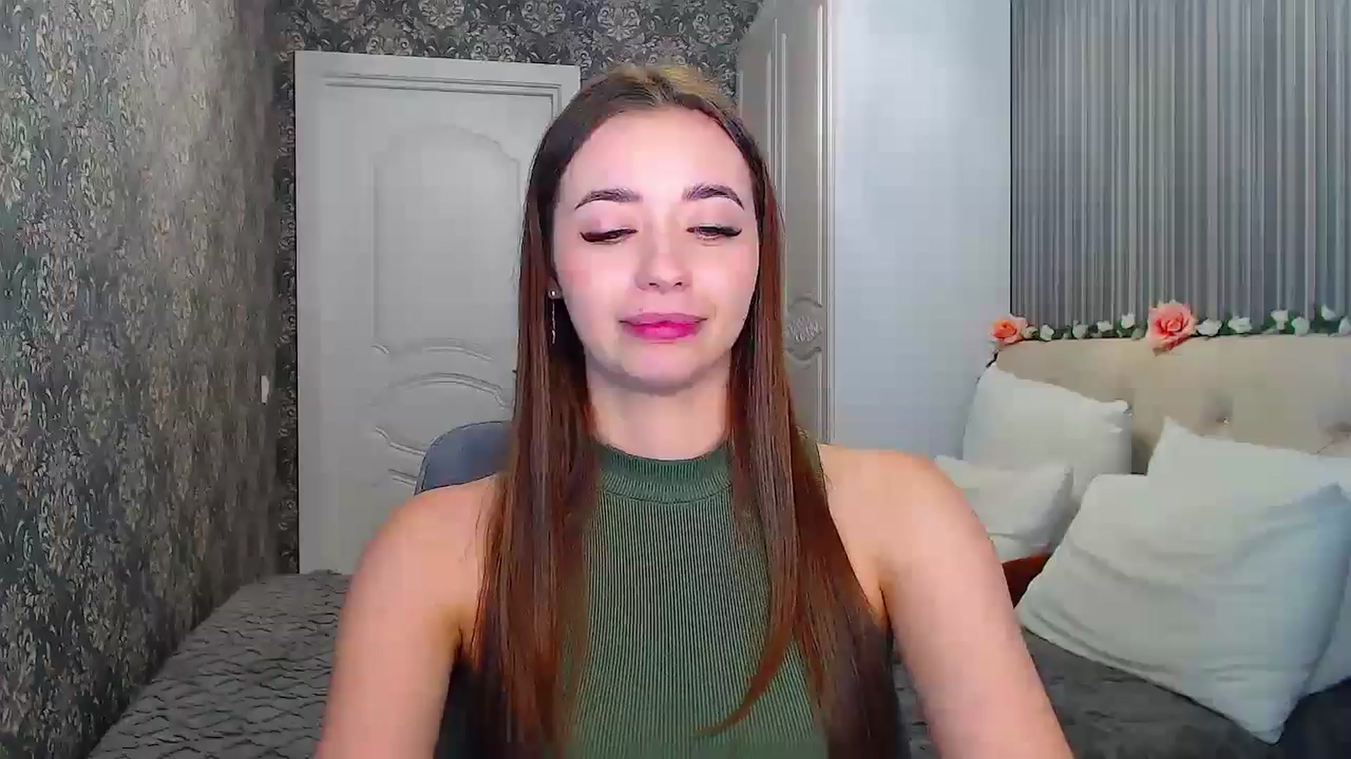 Gallery image thumbnail from EmeraldLilyyy's myfreecams stream on, 10/29/2024, 14:02 image 6 of 20