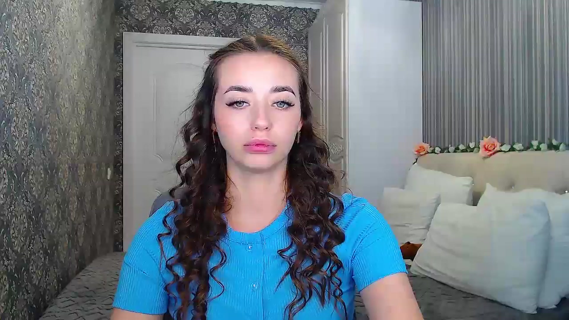 Gallery image thumbnail from EmeraldLilyyy's myfreecams stream on, 10/30/2024, 14:08 image 12 of 20