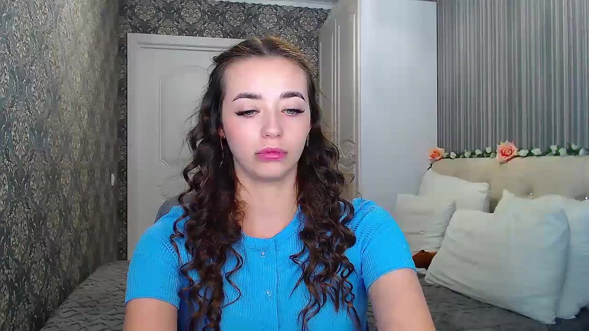 Gallery image thumbnail from EmeraldLilyyy's myfreecams stream on, 10/30/2024, 14:08 image 15 of 20