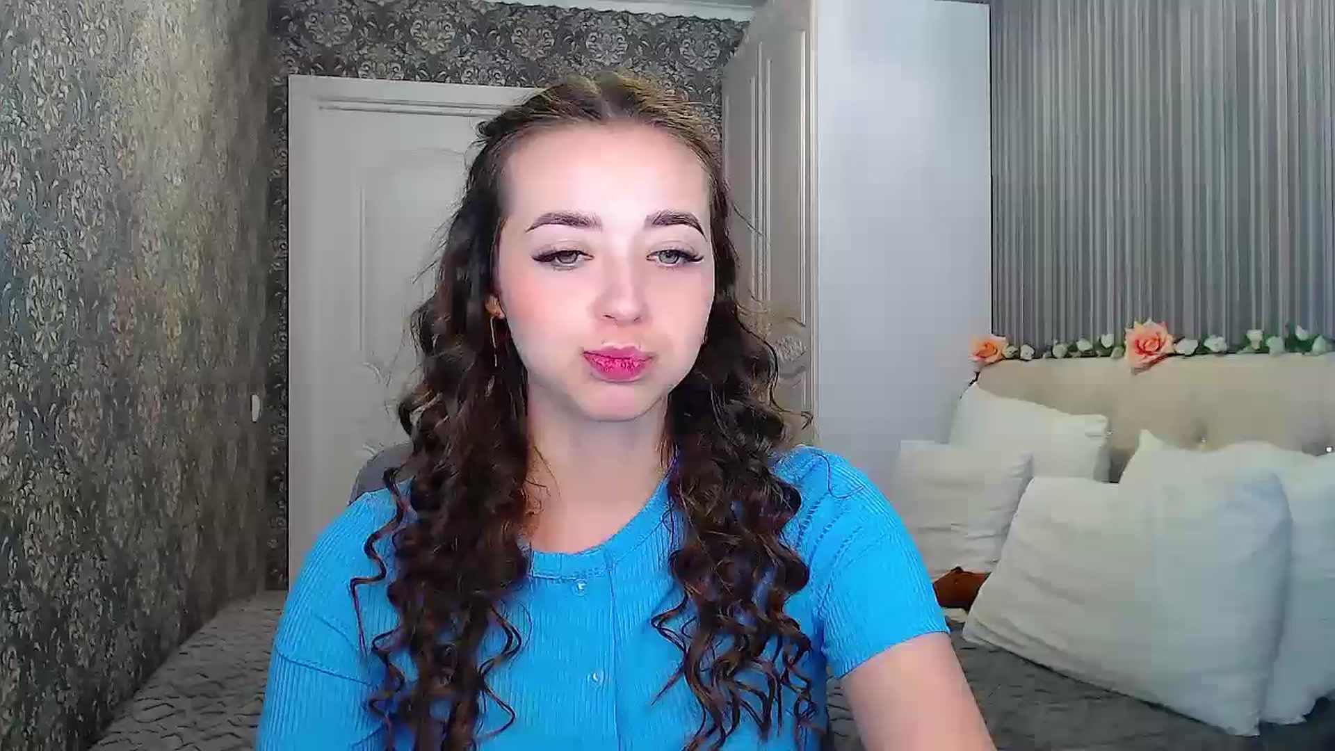 Gallery image thumbnail from EmeraldLilyyy's myfreecams stream on, 10/30/2024, 14:08 image 4 of 20