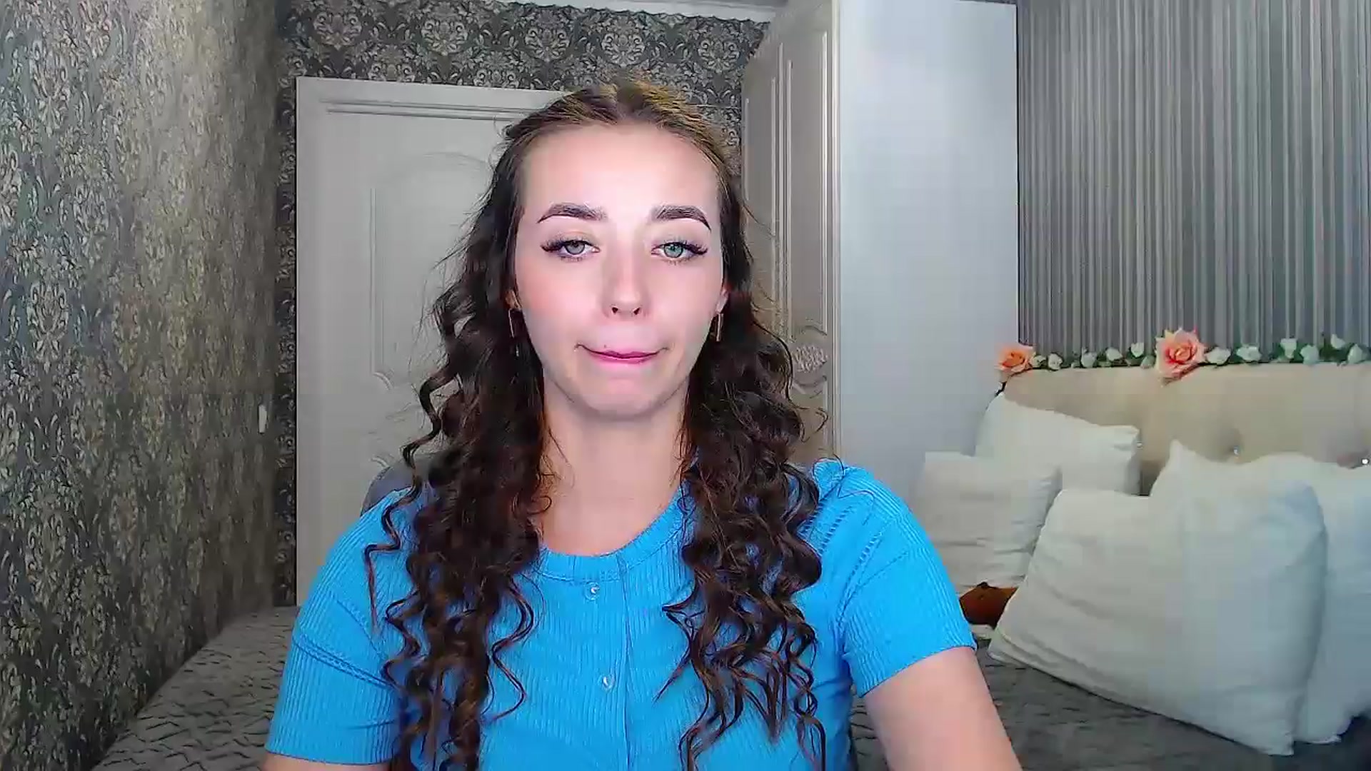 Gallery image thumbnail from EmeraldLilyyy's myfreecams stream on, 10/30/2024, 14:08 image 6 of 20