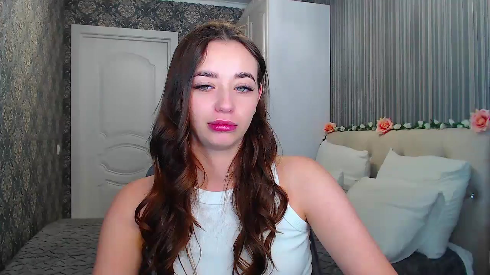 Gallery image thumbnail from EmeraldLilyyy's myfreecams stream on, 11/01/2024, 10:59 image 15 of 20