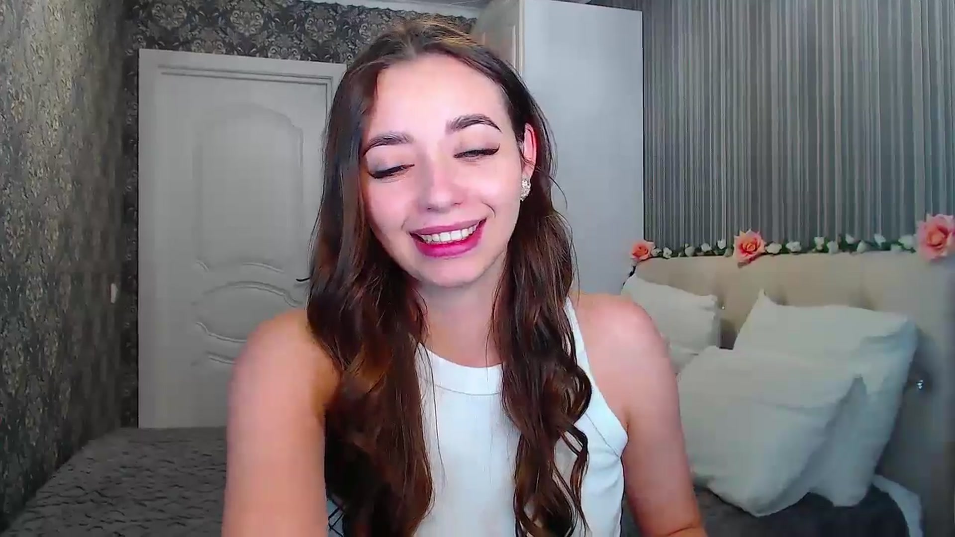 Gallery image thumbnail from EmeraldLilyyy's myfreecams stream on, 11/01/2024, 10:59 image 4 of 20