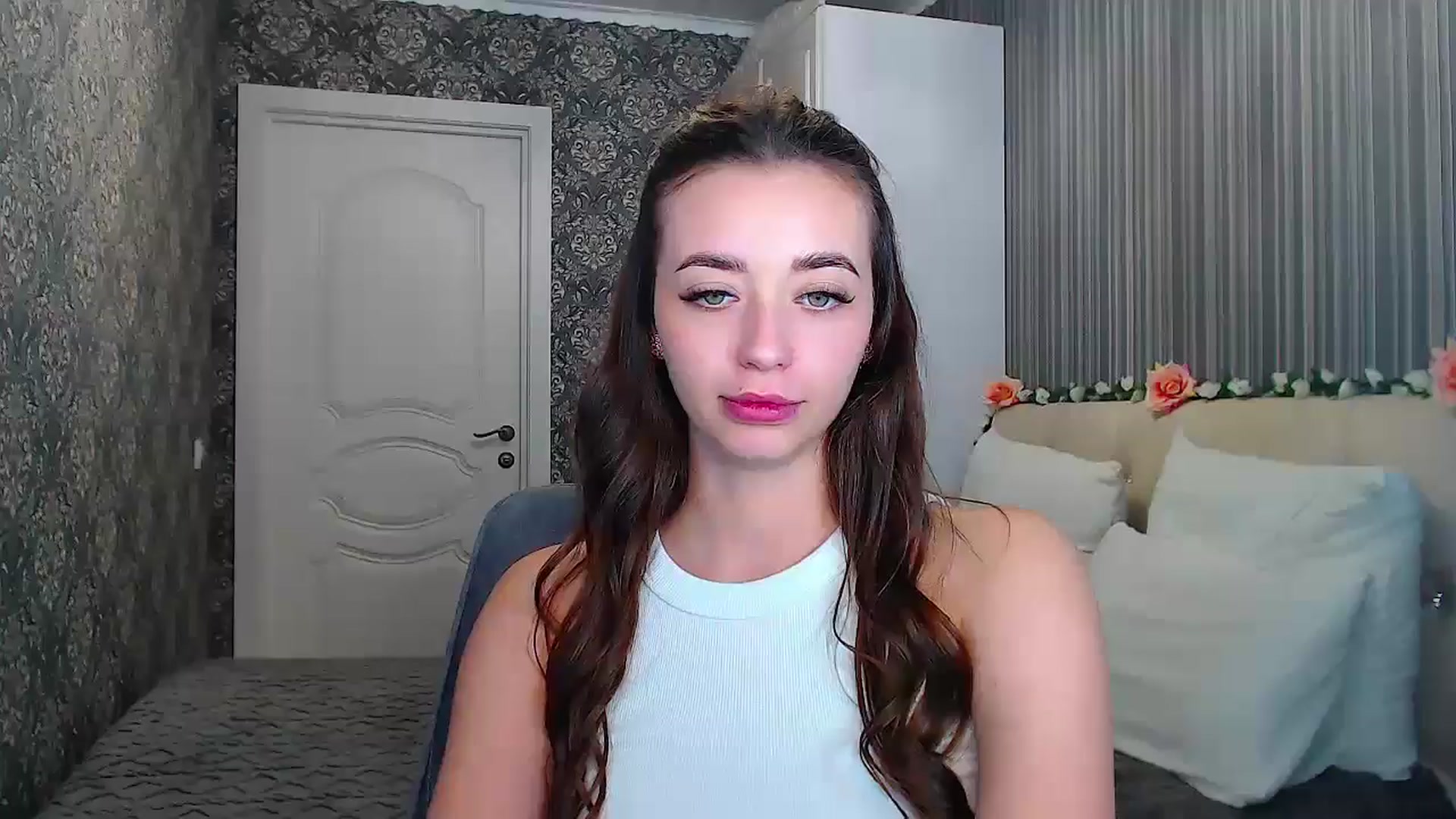Gallery image thumbnail from EmeraldLilyyy's myfreecams stream on, 11/01/2024, 14:17 image 19 of 20