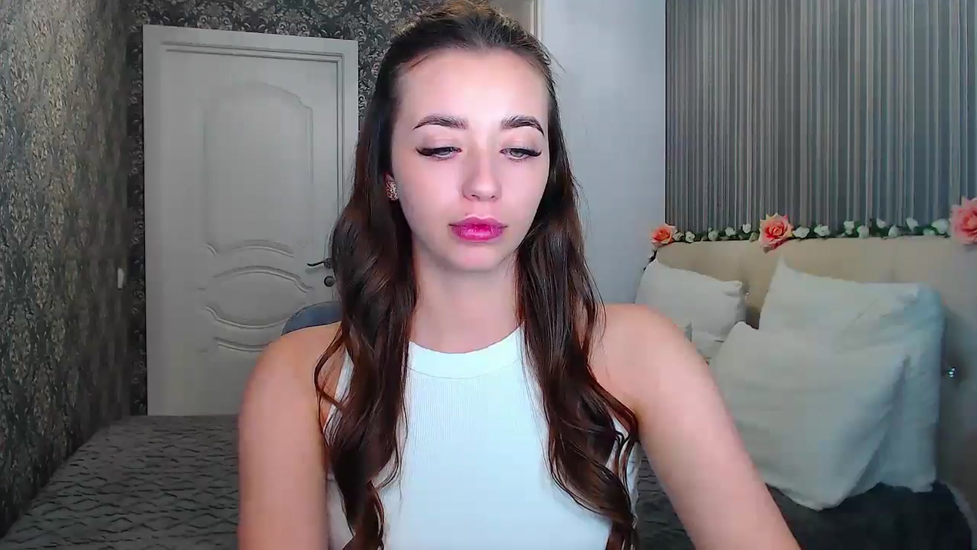 Gallery image thumbnail from EmeraldLilyyy's myfreecams stream on, 11/01/2024, 14:17 image 11 of 20