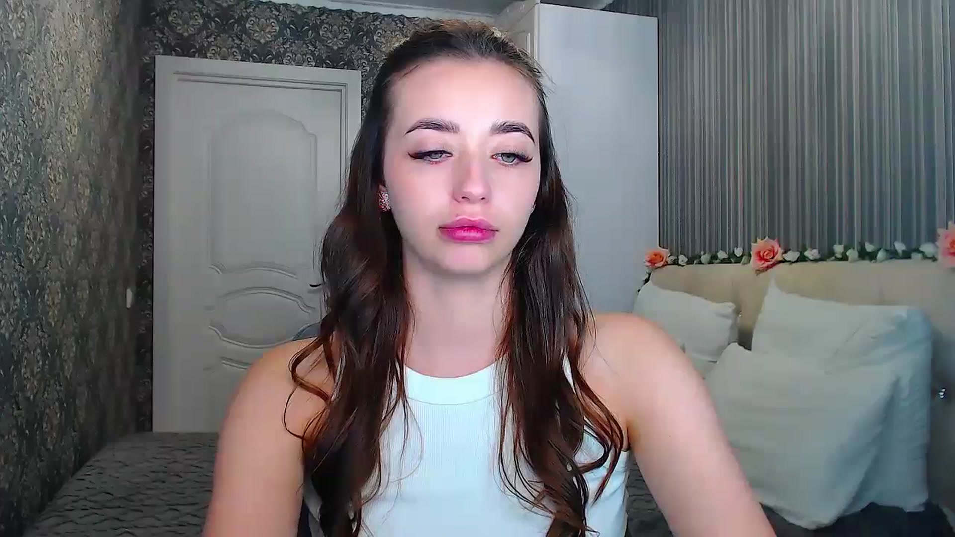 Gallery image thumbnail from EmeraldLilyyy's myfreecams stream on, 11/01/2024, 14:17 image 14 of 20