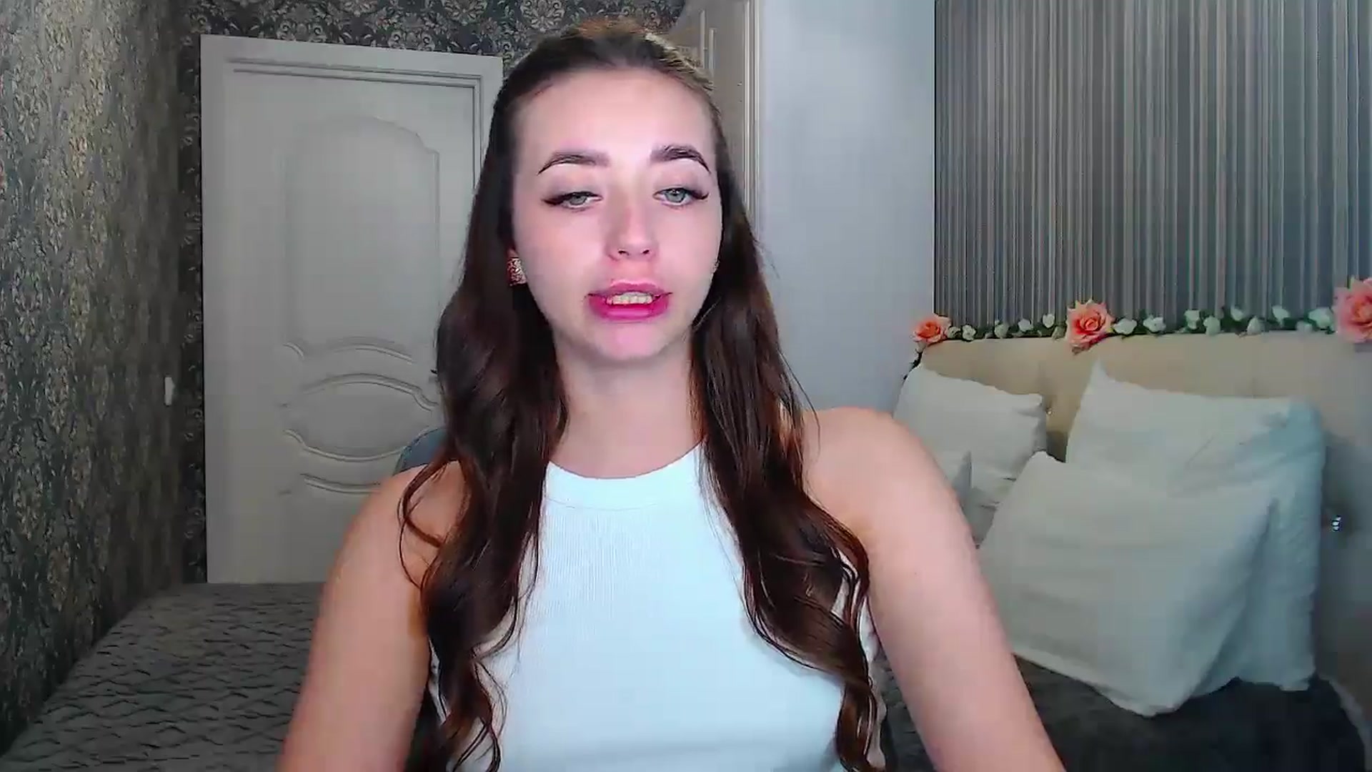 Gallery image thumbnail from EmeraldLilyyy's myfreecams stream on, 11/01/2024, 14:17 image 12 of 20