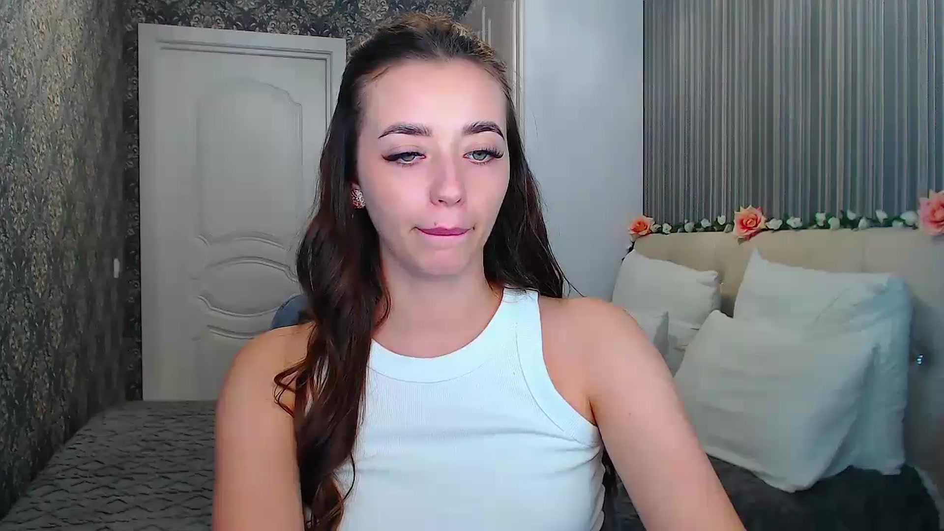Gallery image thumbnail from EmeraldLilyyy's myfreecams stream on, 11/01/2024, 14:17 image 7 of 20