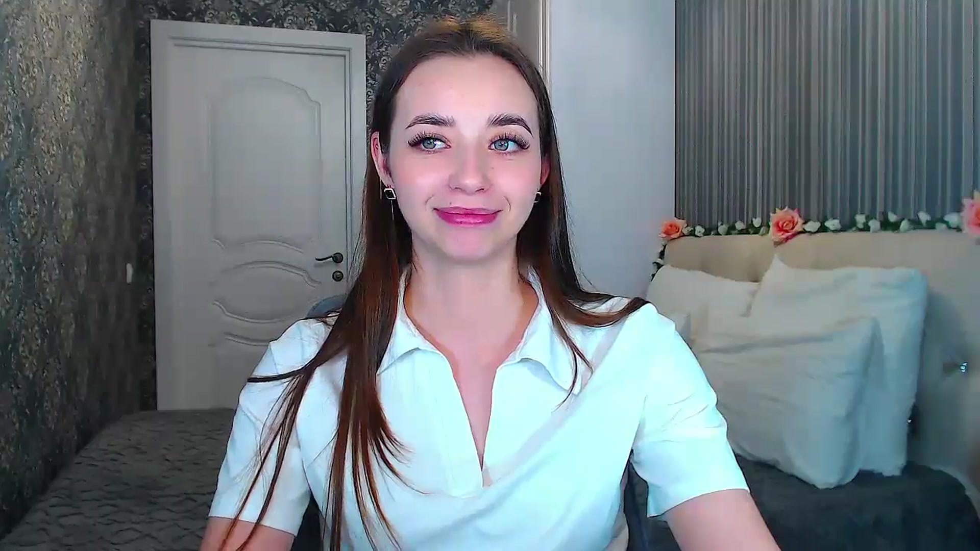 Gallery image thumbnail from EmeraldLilyyy's myfreecams stream on, 11/02/2024, 14:38 image 17 of 20