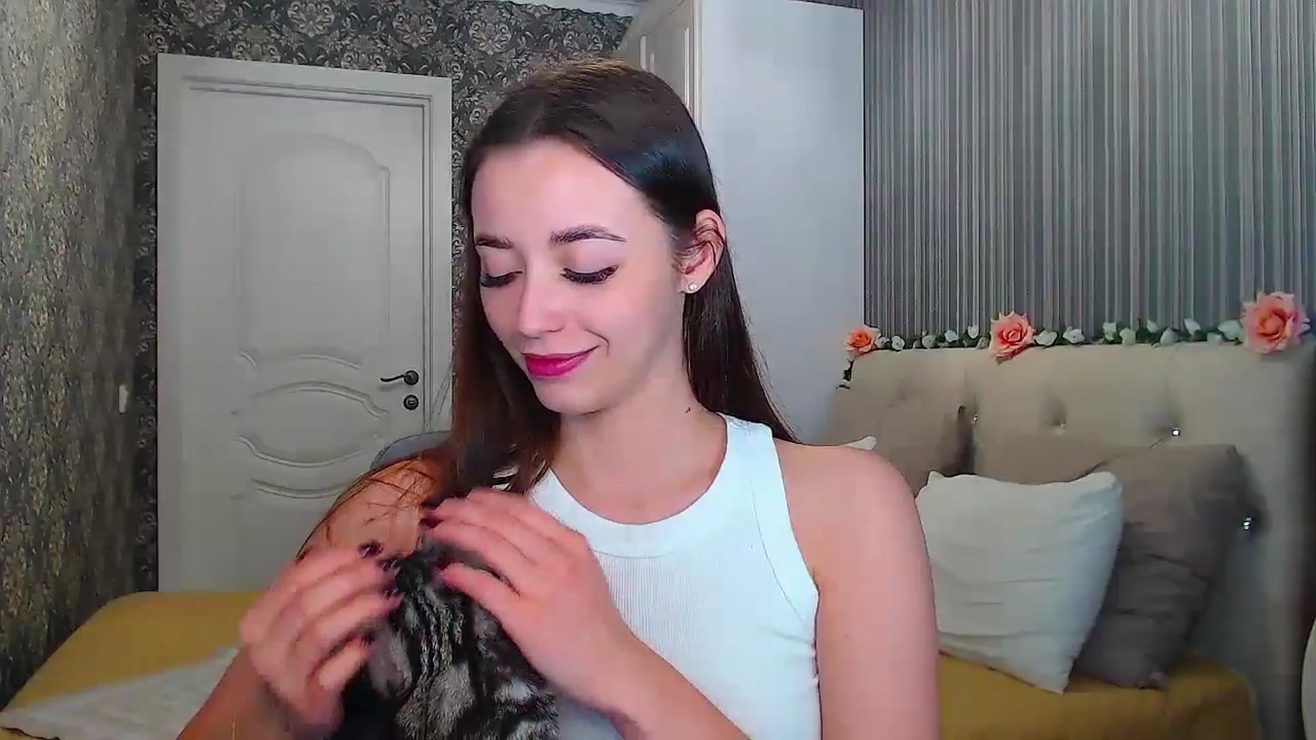 Gallery image thumbnail from EmeraldLilyyy's myfreecams stream on, 11/06/2024, 15:07 image 5 of 20