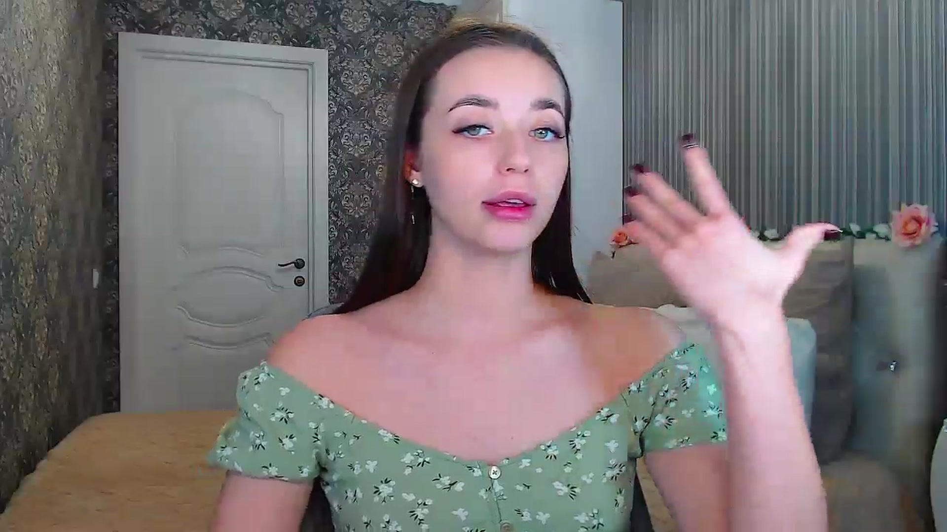 Gallery image thumbnail from EmeraldLilyyy's myfreecams stream on, 11/08/2024, 13:26 image 18 of 20