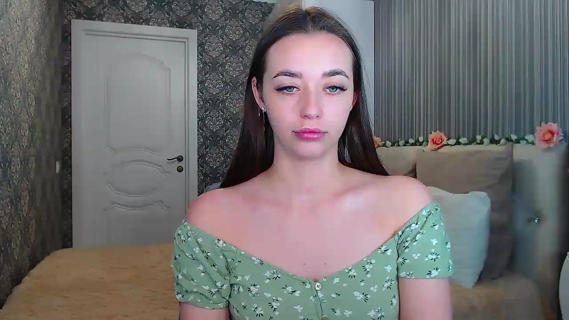 Gallery image thumbnail from EmeraldLilyyy's myfreecams stream on, 11/08/2024, 13:26 image 5 of 20