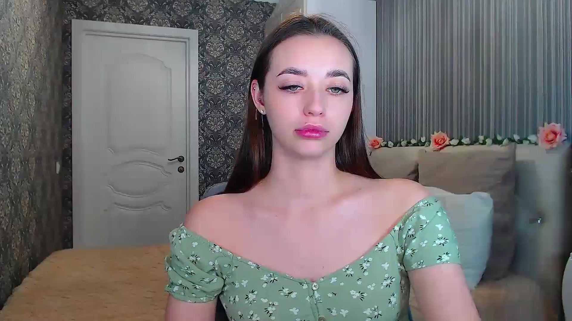 Gallery image thumbnail from EmeraldLilyyy's myfreecams stream on, 11/08/2024, 13:26 image 8 of 20