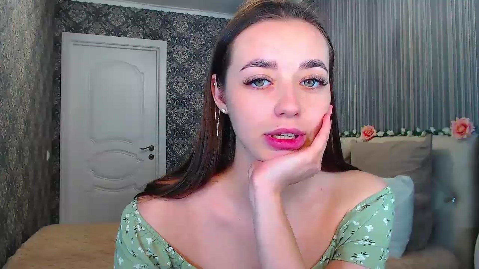Gallery image thumbnail from EmeraldLilyyy's myfreecams stream on, 11/08/2024, 14:25 image 15 of 20