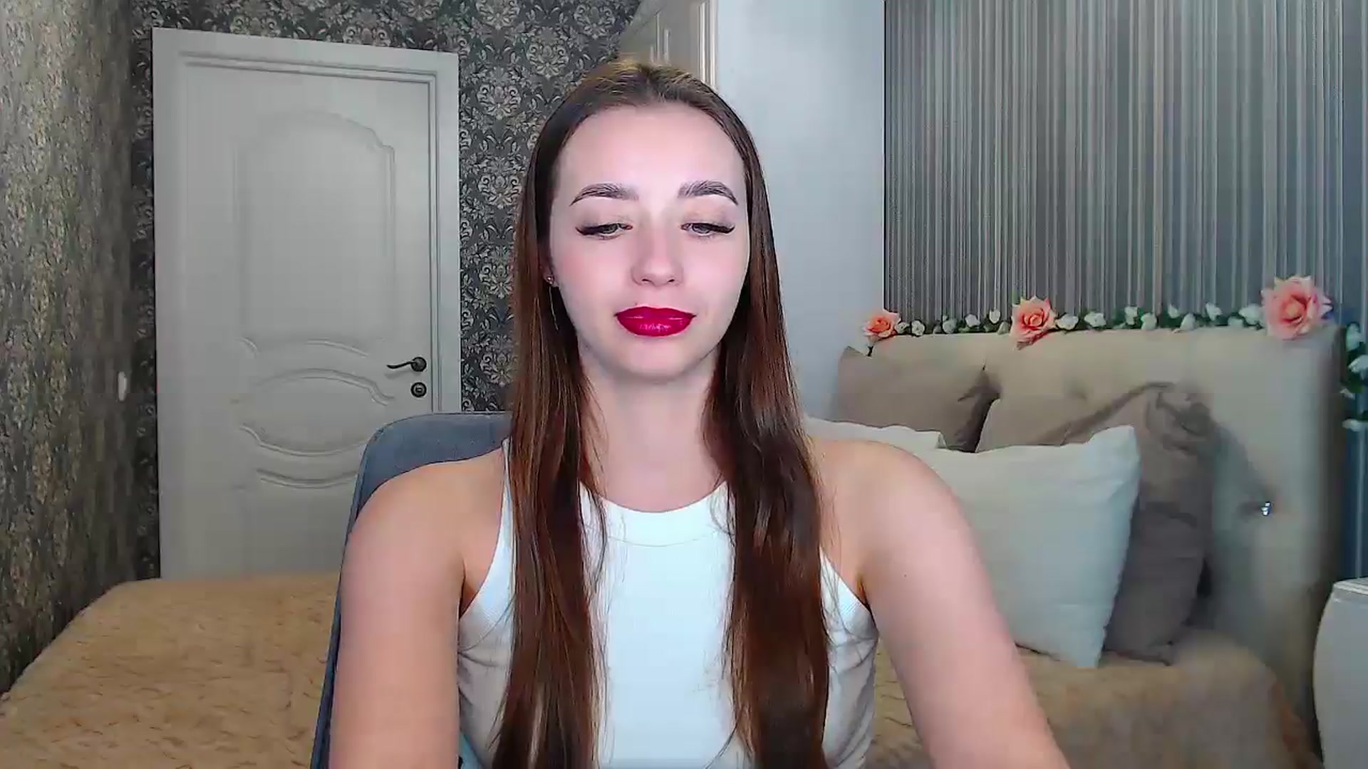 Gallery image thumbnail from EmeraldLilyyy's myfreecams stream on, 11/11/2024, 14:05 image 10 of 20