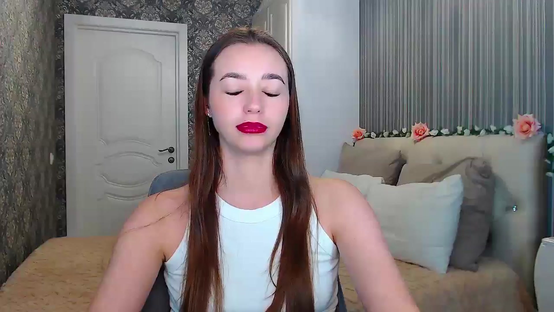 Gallery image thumbnail from EmeraldLilyyy's myfreecams stream on, 11/11/2024, 14:05 image 5 of 20
