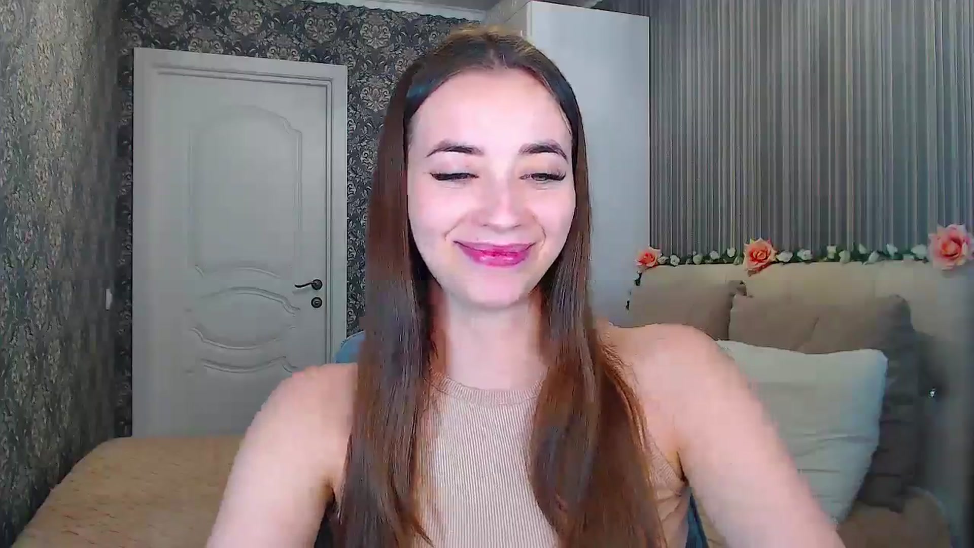 Gallery image thumbnail from EmeraldLilyyy's myfreecams stream on, 11/15/2024, 16:34 image 3 of 20